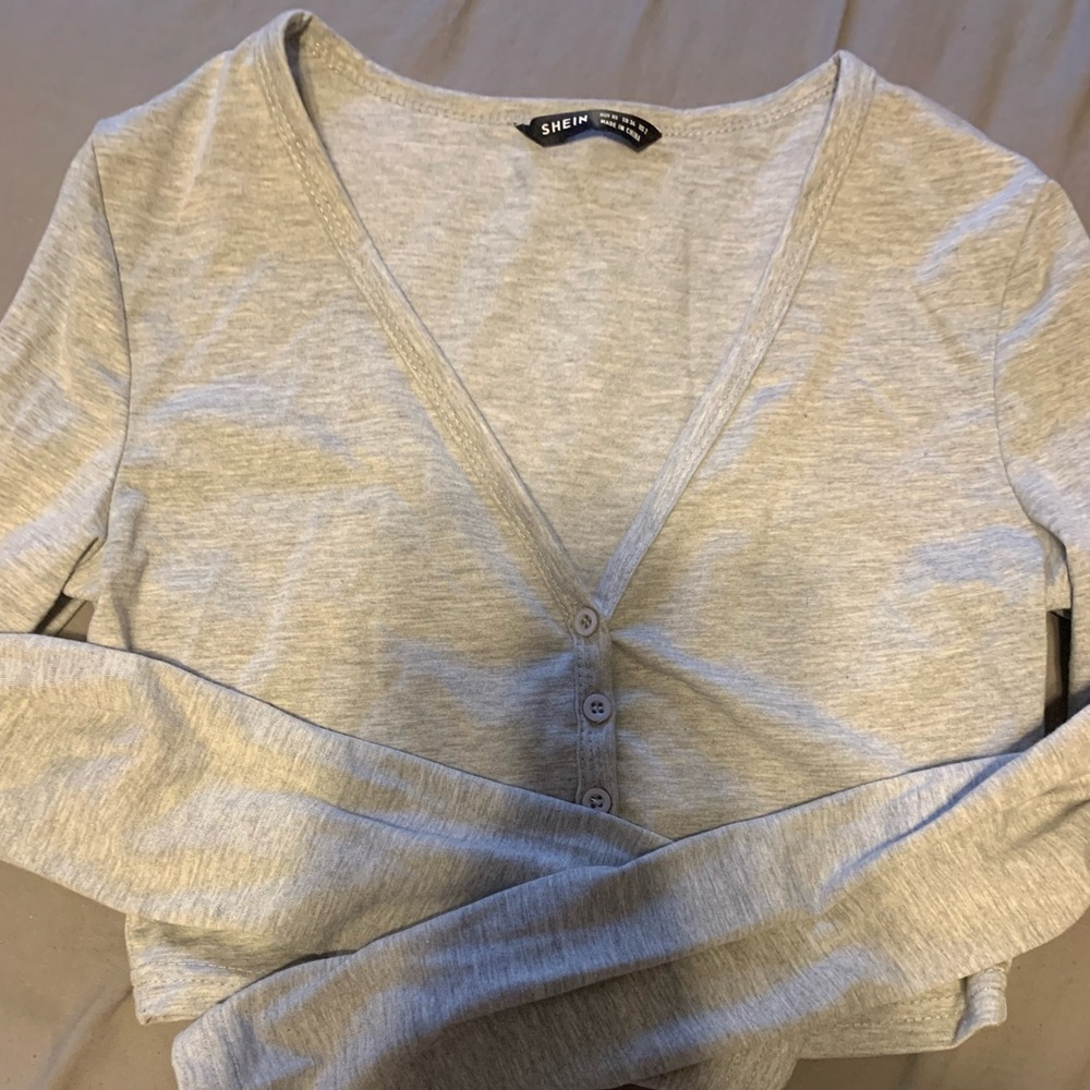 shein heathered grey long sleeve button crop!! size xs